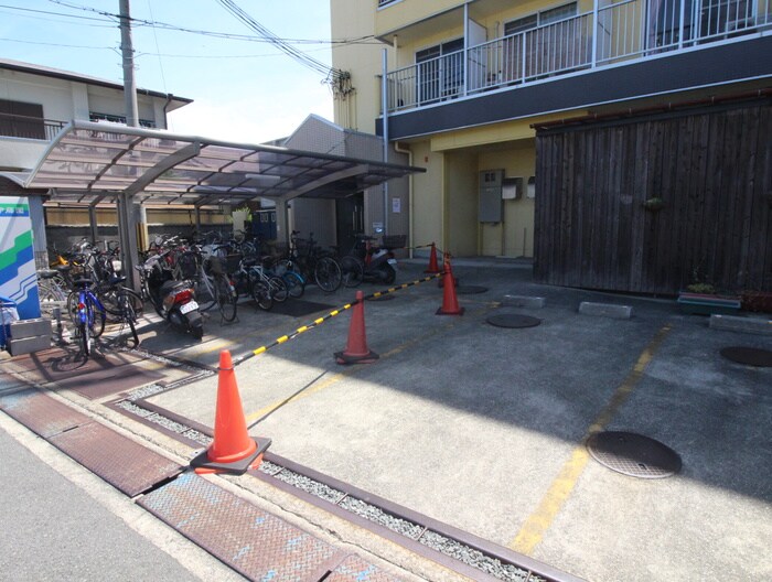 駐車場 レジデンス曽根