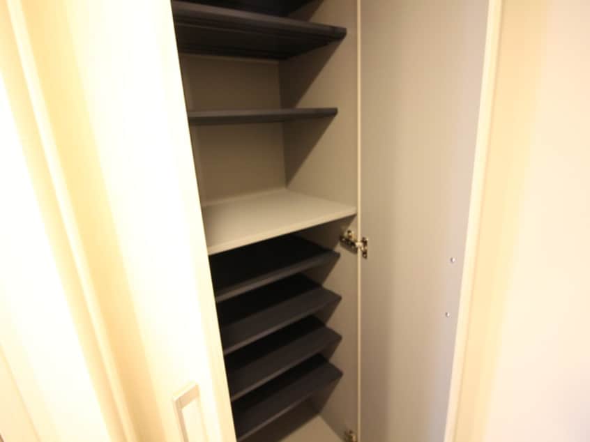 靴箱 ｶｰｻﾚｸﾞﾗｽ城東ｾﾝﾄﾗﾙ