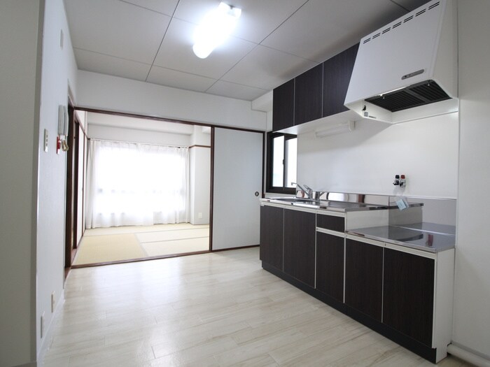 居室 レジデンス老松