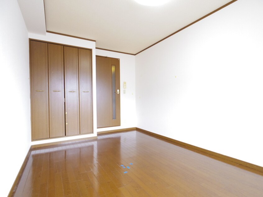 居室 トラスト伏見