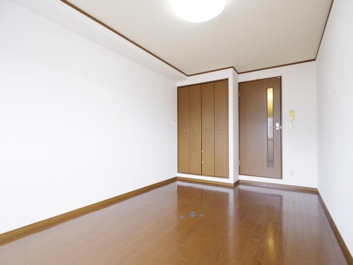 居室 トラスト伏見