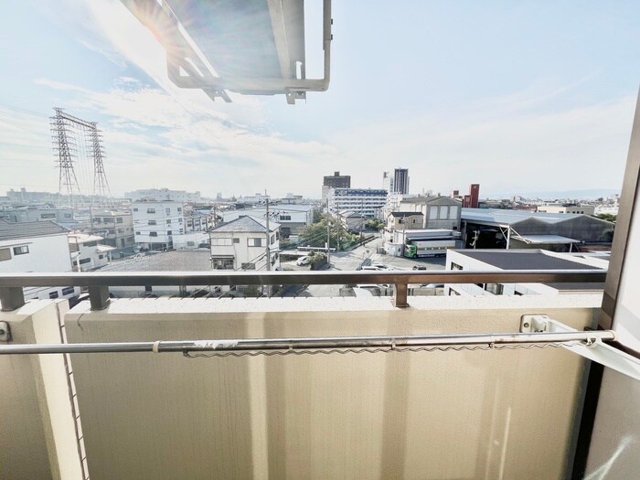 室内からの展望 メゾンエイコ－寝屋川Ａ棟
