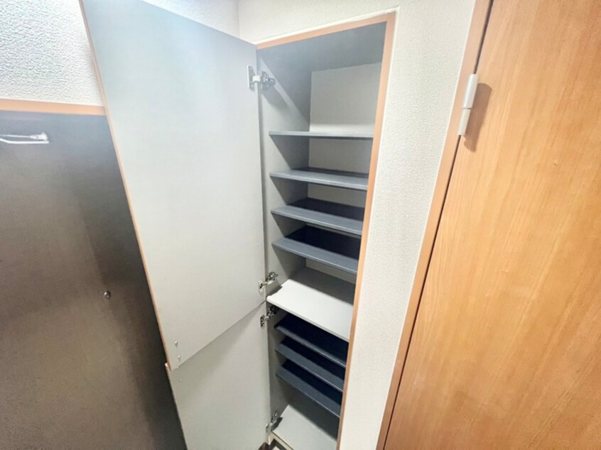 靴箱 コテ－ジ千秀守山