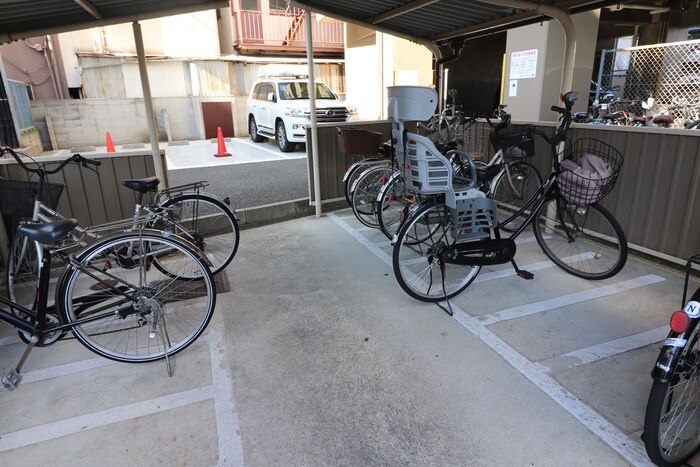 駐輪場 ネオ・デンクマ－ル１号館