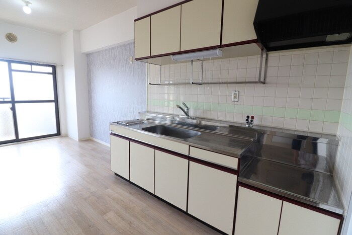 キッチン ネオ・デンクマ－ル１号館