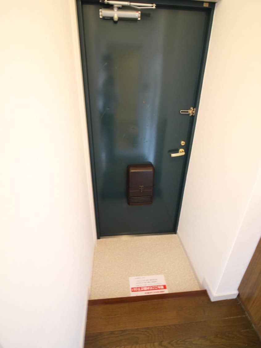 玄関 ｺｽﾓﾚｼﾞﾃﾞﾝｽ蒲生