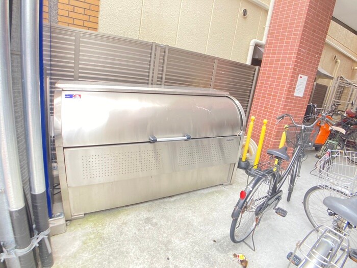 建物設備 アームスコート若江岩田