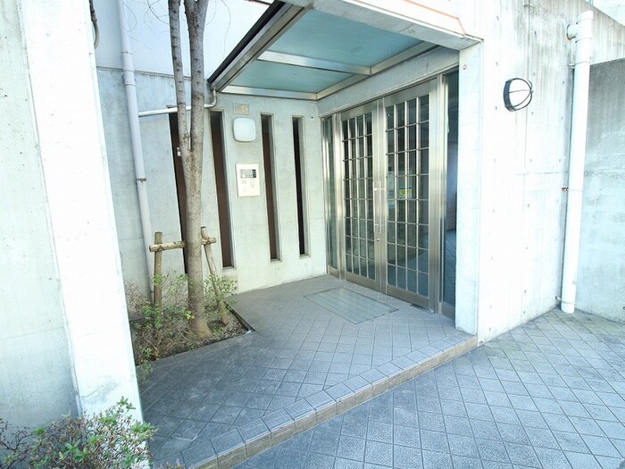 エントランス部分 ロイヤルコンフォート