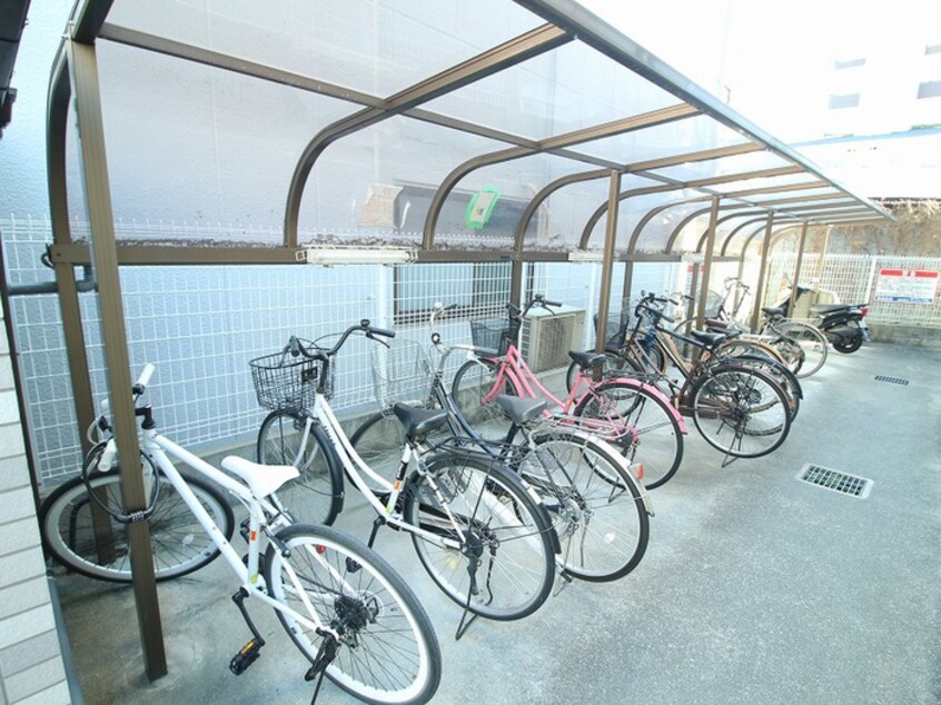 駐輪場 ロイヤルコンフォート