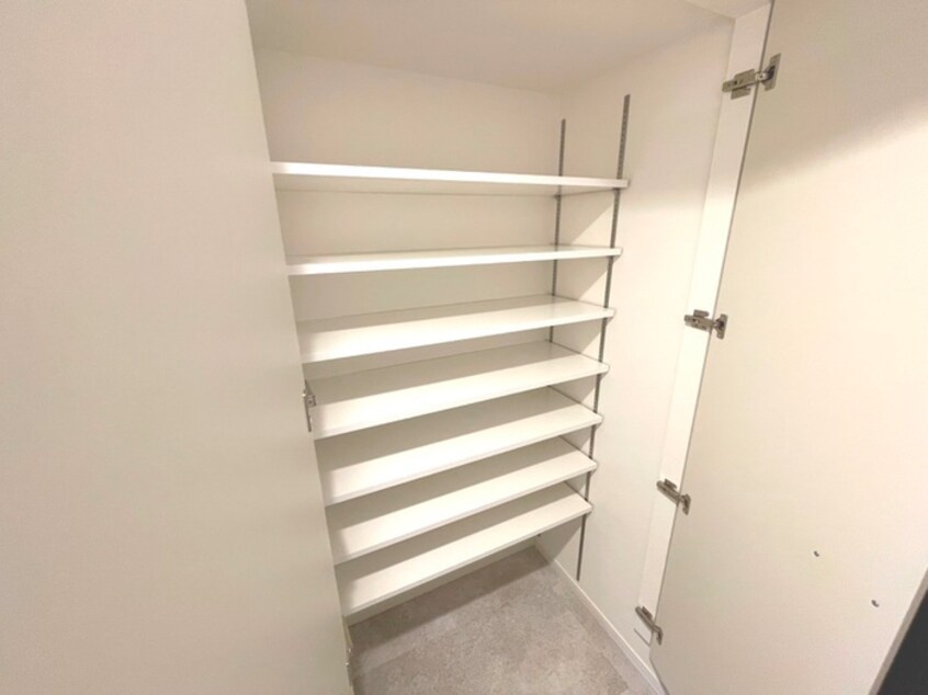 靴箱 ｽﾌﾟﾗﾝﾃﾞｨｯﾄﾞﾗｲｽﾞ新大阪ﾉｰｽ