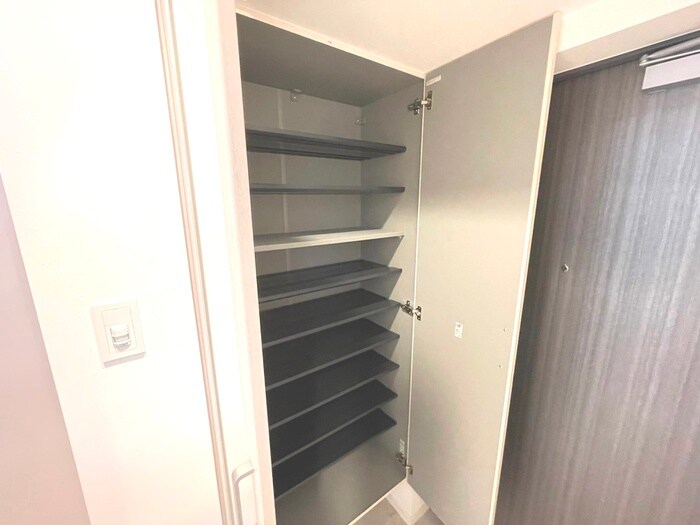 靴箱 ｽﾌﾟﾗﾝﾃﾞｨｯﾄﾞﾗｲｽﾞ新大阪ﾉｰｽ