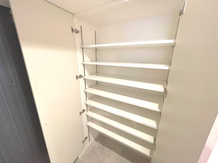 靴箱 ｽﾌﾟﾗﾝﾃﾞｨｯﾄﾞﾗｲｽﾞ新大阪ﾉｰｽ