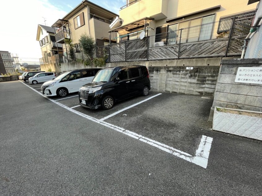 駐車場 第二西川マンション