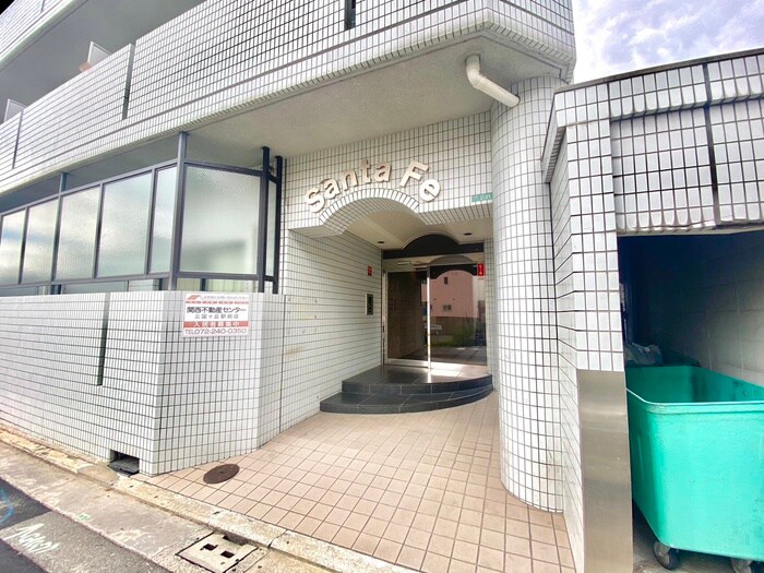 エントランス部分 サンタフェ