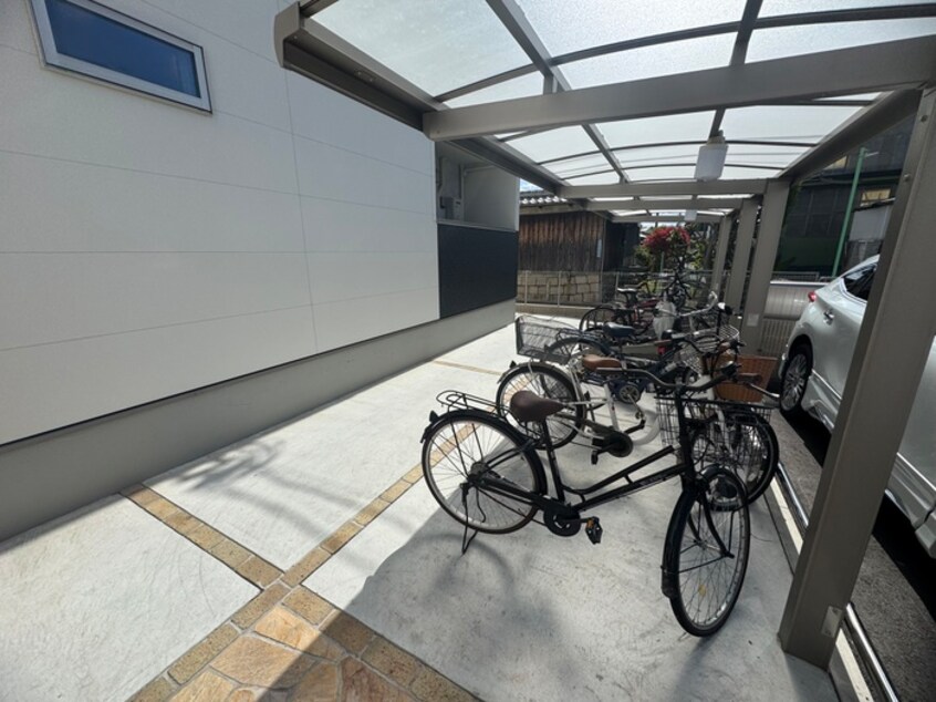 駐輪場 サングリーンパレス