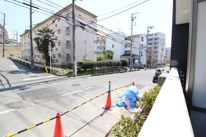 室内からの展望 M.Granz千里山