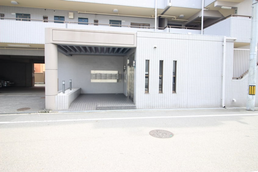 エントランス部分 グランドムール平野