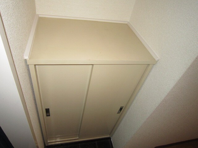 収納 グランドムール平野