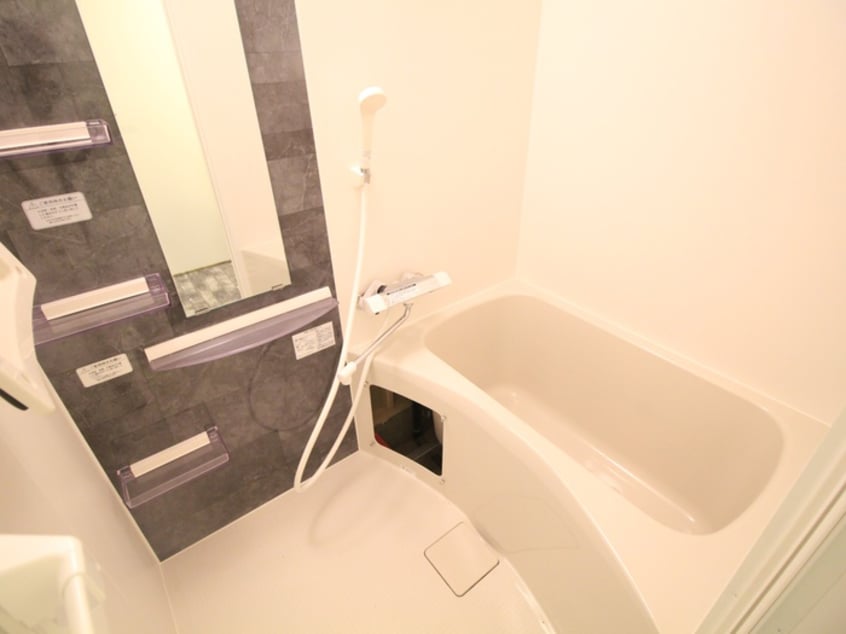 バス／シャワールーム等 セレニテ神戸元町クレア