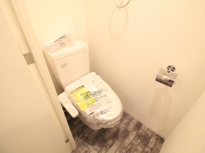 トイレ セレニテ神戸元町クレア