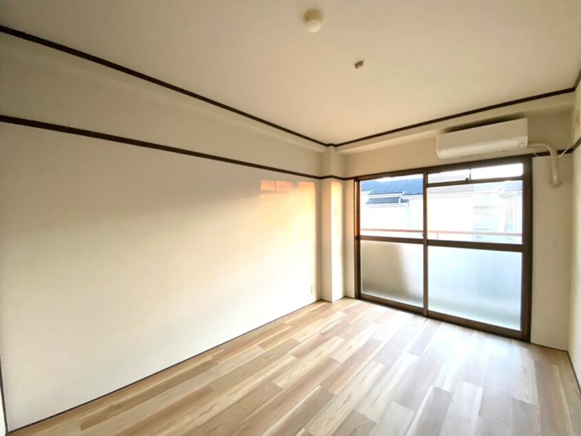 居室 ｺ-ﾎﾟいづつ