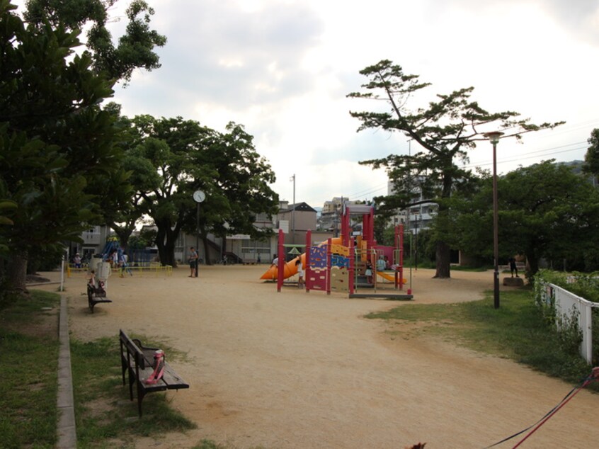 公園(公園)まで350m コ－ポラス森