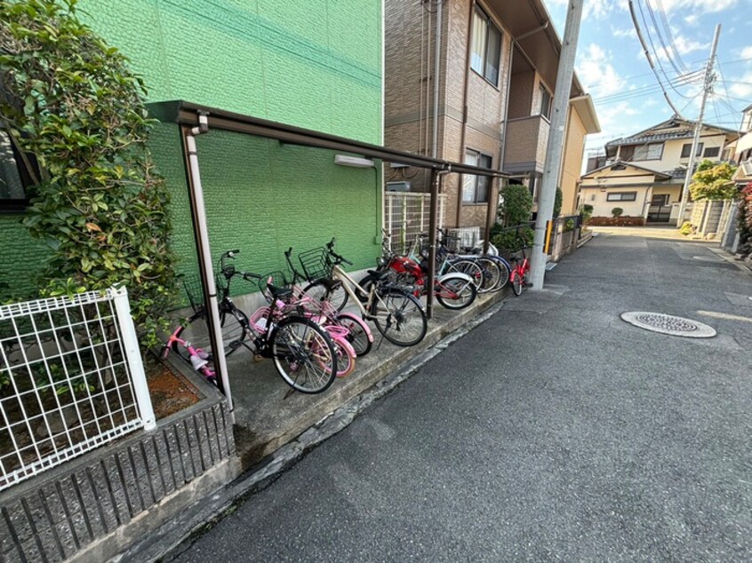 駐輪場 ラナヴェルデ