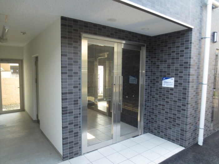 エントランス部分 エクセル服部