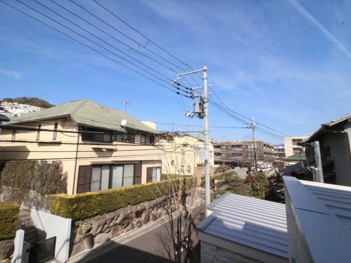 室内からの展望 宝塚雲雀丘タウンハウス1