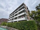 アルビス五月ヶ丘１０９号棟の外観