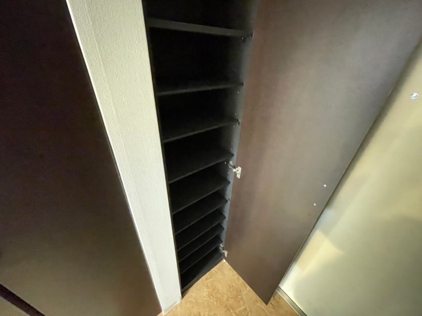 靴箱 クオ－レ三宮弐番館