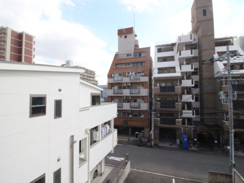 室内からの展望 セントポリス山坂