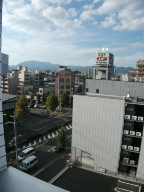 室内からの展望 メディナ西大路Ⅱ