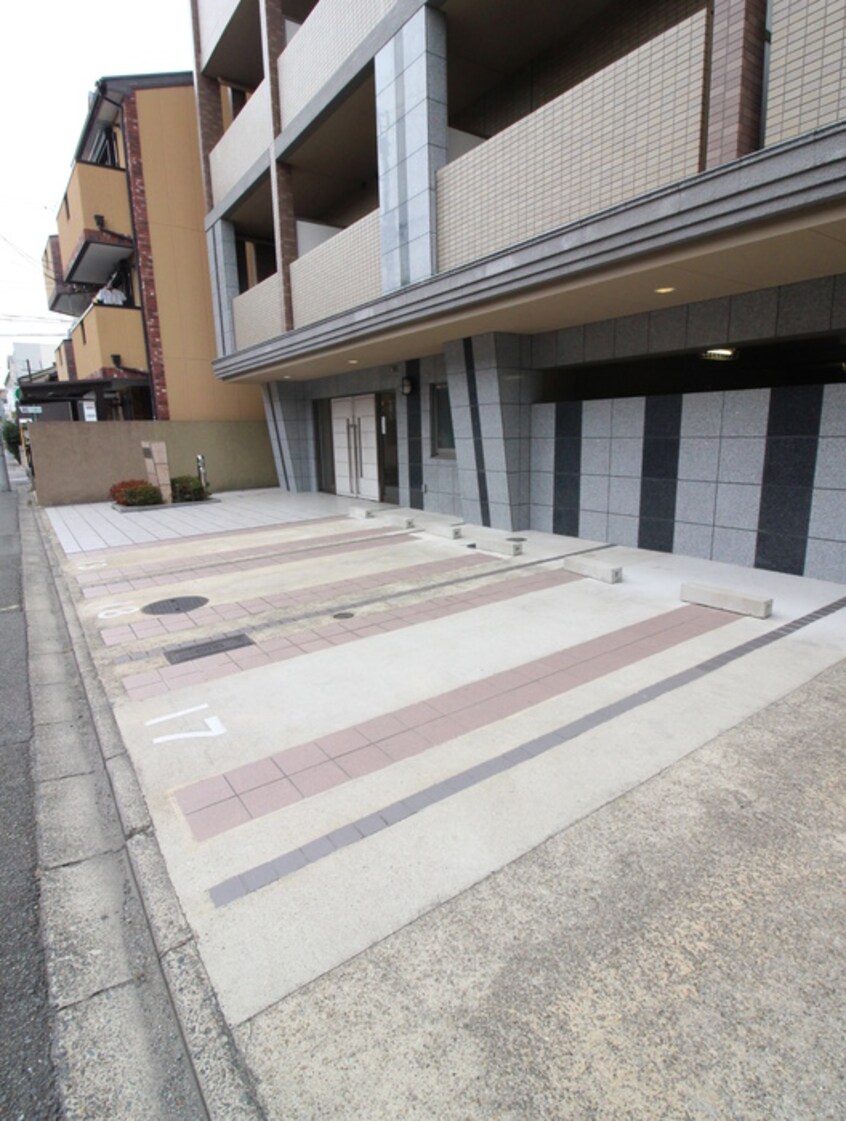 駐車場 ベルドミ－ル洛南