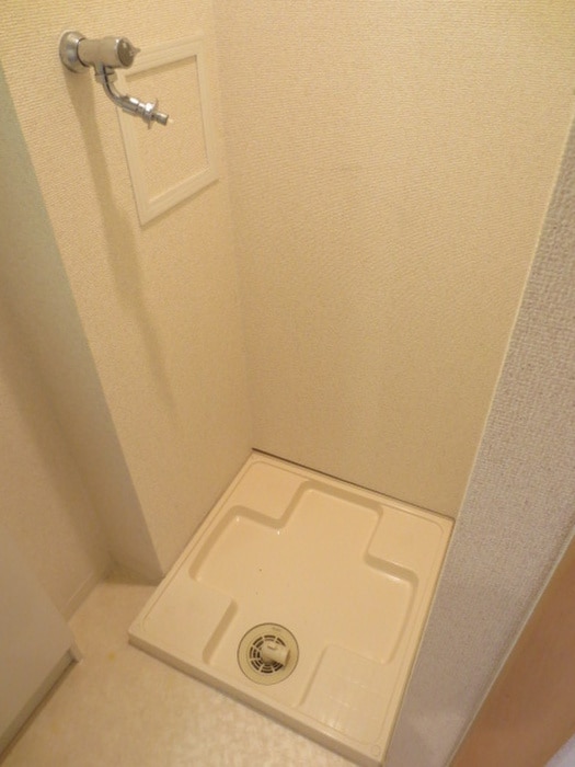 洗濯機置場 ジュネス関目高殿