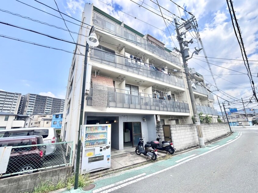 外観写真 プレアール星田　東側