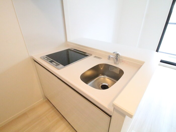 キッチン ﾌｧｰｽﾄﾌｨｵｰﾚ三宮ｲｰｽﾄⅡ(102)