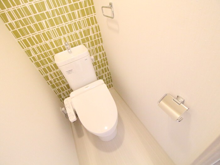 トイレ ﾌｧｰｽﾄﾌｨｵｰﾚ三宮ｲｰｽﾄⅡ(102)