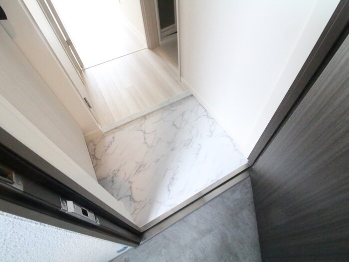 玄関 ﾌｧｰｽﾄﾌｨｵｰﾚ三宮ｲｰｽﾄⅡ(102)