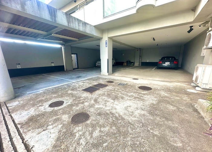 駐車場 ペンコート芦屋（301）