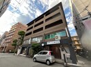 グランドコート市役所前の外観
