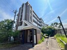 アルビス五月ヶ丘１１６号棟の外観