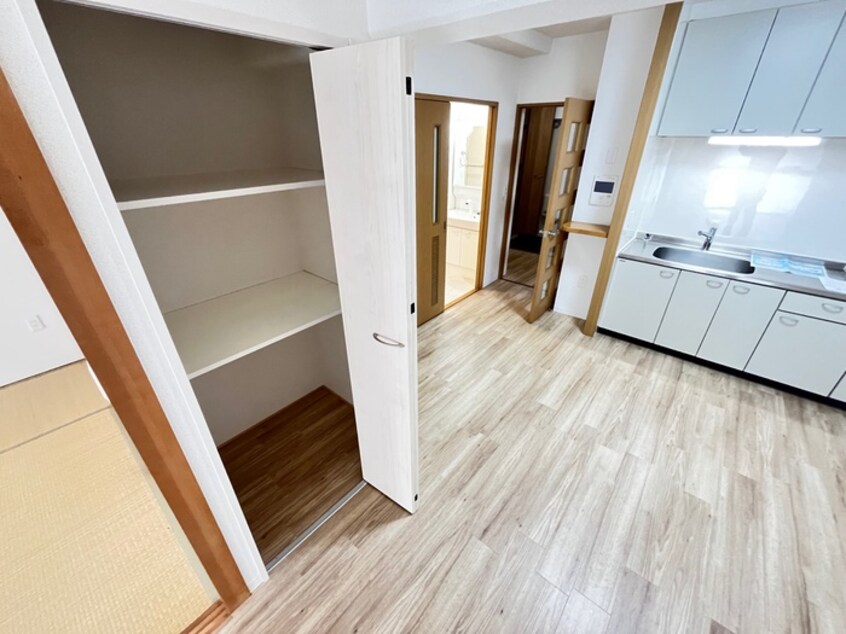 収納 アルビス五月ヶ丘１１６号棟