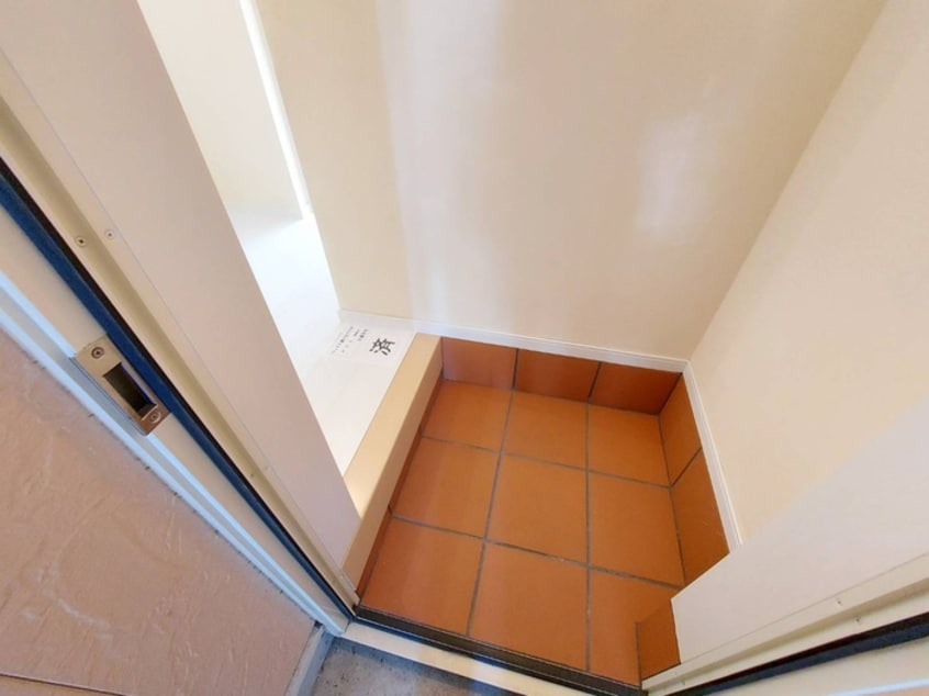 玄関 ＭＡＲＢＬＥ