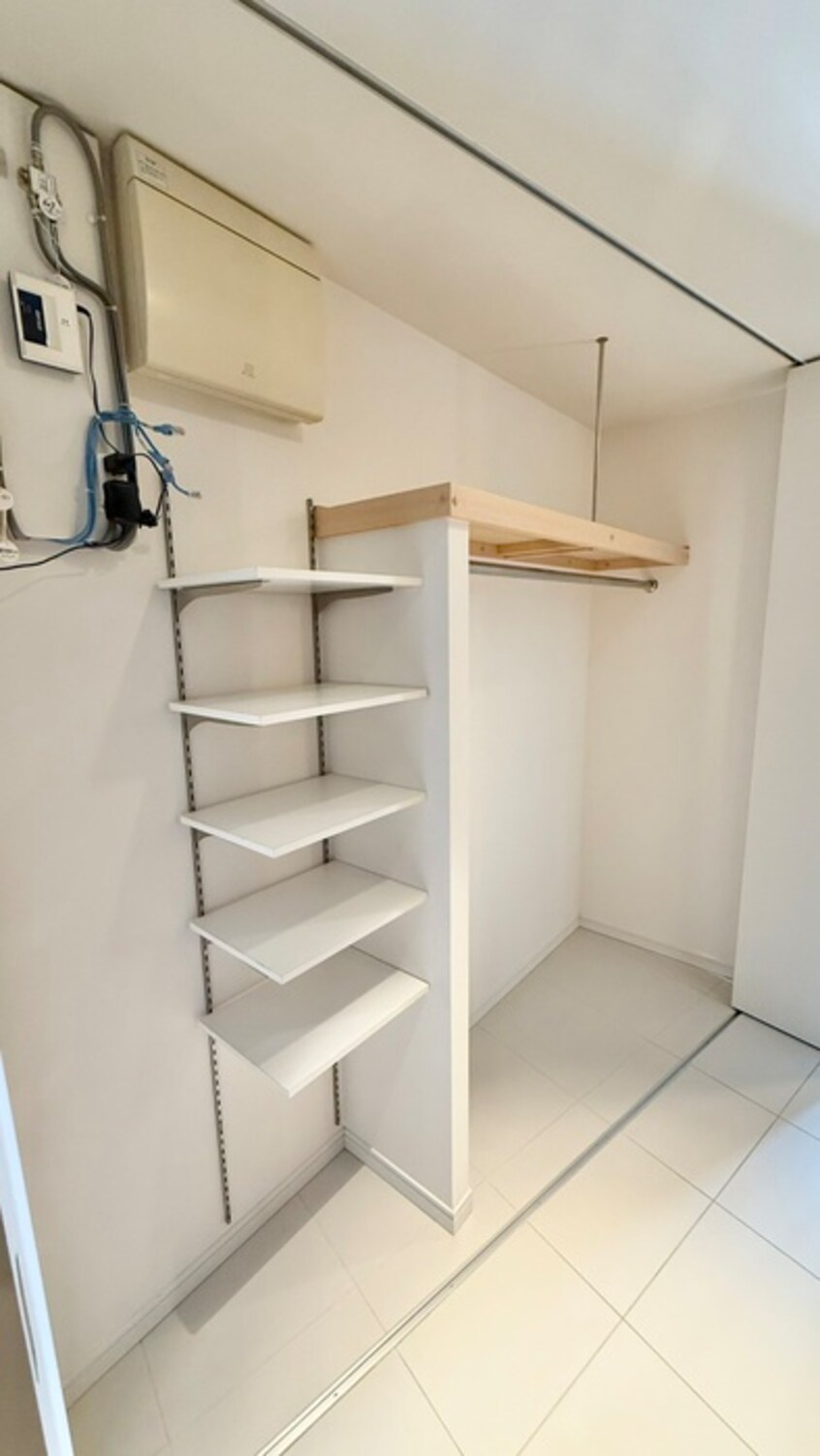 収納 ｻﾞ ﾀﾜ- ｵｵｻｶﾚｼﾞﾃﾞﾝｽ