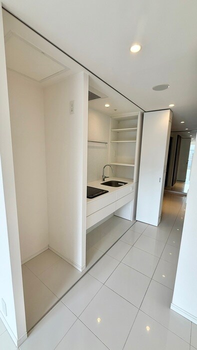 廊下 ｻﾞ ﾀﾜ- ｵｵｻｶﾚｼﾞﾃﾞﾝｽ