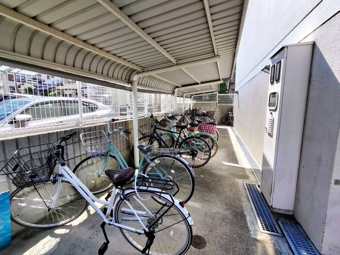 駐輪場 フォートアネックス