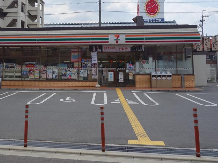 セブンイレブン高槻松川町店(コンビニ)まで40m ウエストハイツＰ２