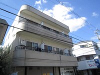 上牧アバンティ