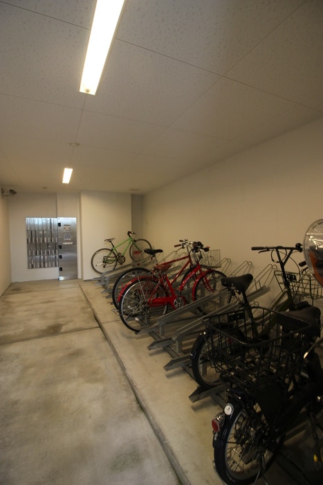 駐輪場 Le vida Quo南堀江